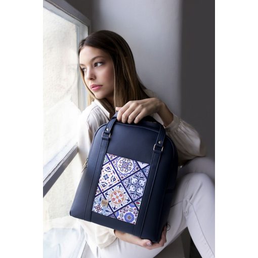 Aurora 2 az 1-ben kézitáska és hátizsák fekete/őszi levélminta