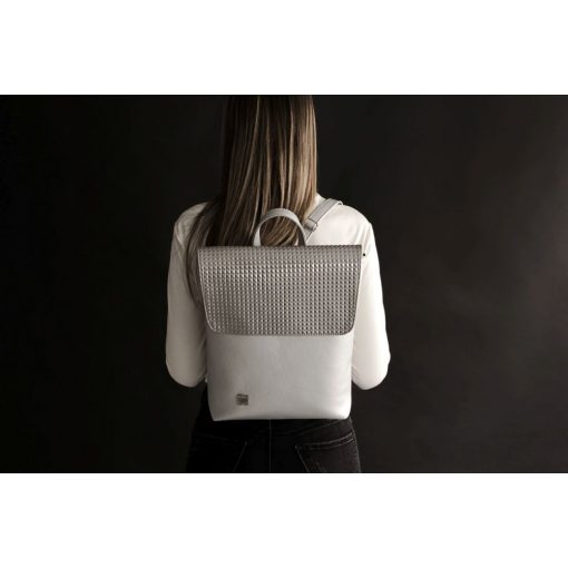 Inez fedeleles hátizsák mini fehér/fehér rattan minta