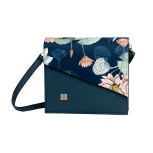 Szófia crossbody táska sötétkék tavirózsa