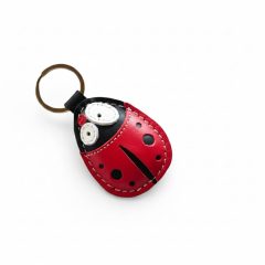 Katica figurás bőr kulcstartó
