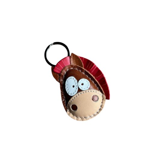 Lovacska figurás bőr kulcstartó