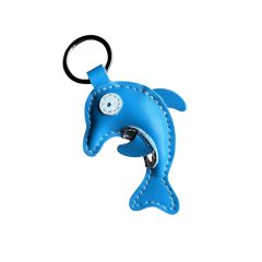 Delfin figurás bőr kulcstartó